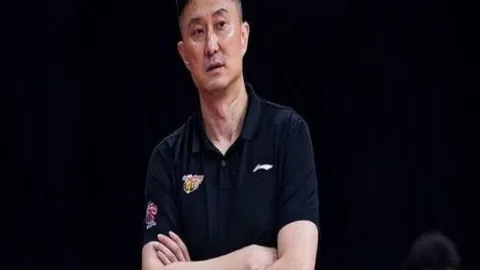 德篮甲爆冷6投6中，立博体育投注，，一神人成焦点终极对决全站独领风骚